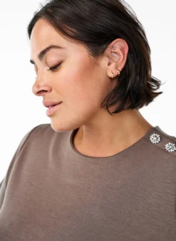 Kurzärmelige Bluse mit Knopfdetail