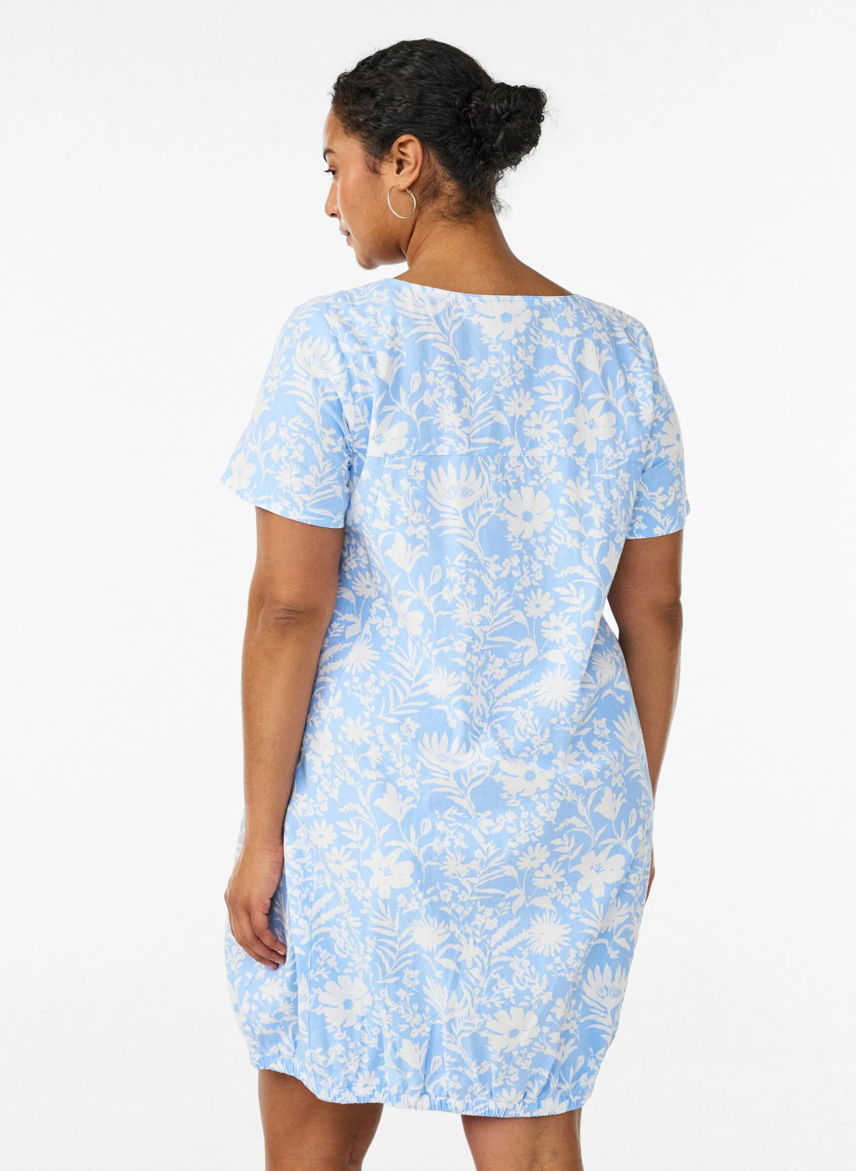 Kurzärmliges Baumwollkleid mit Aufdruck