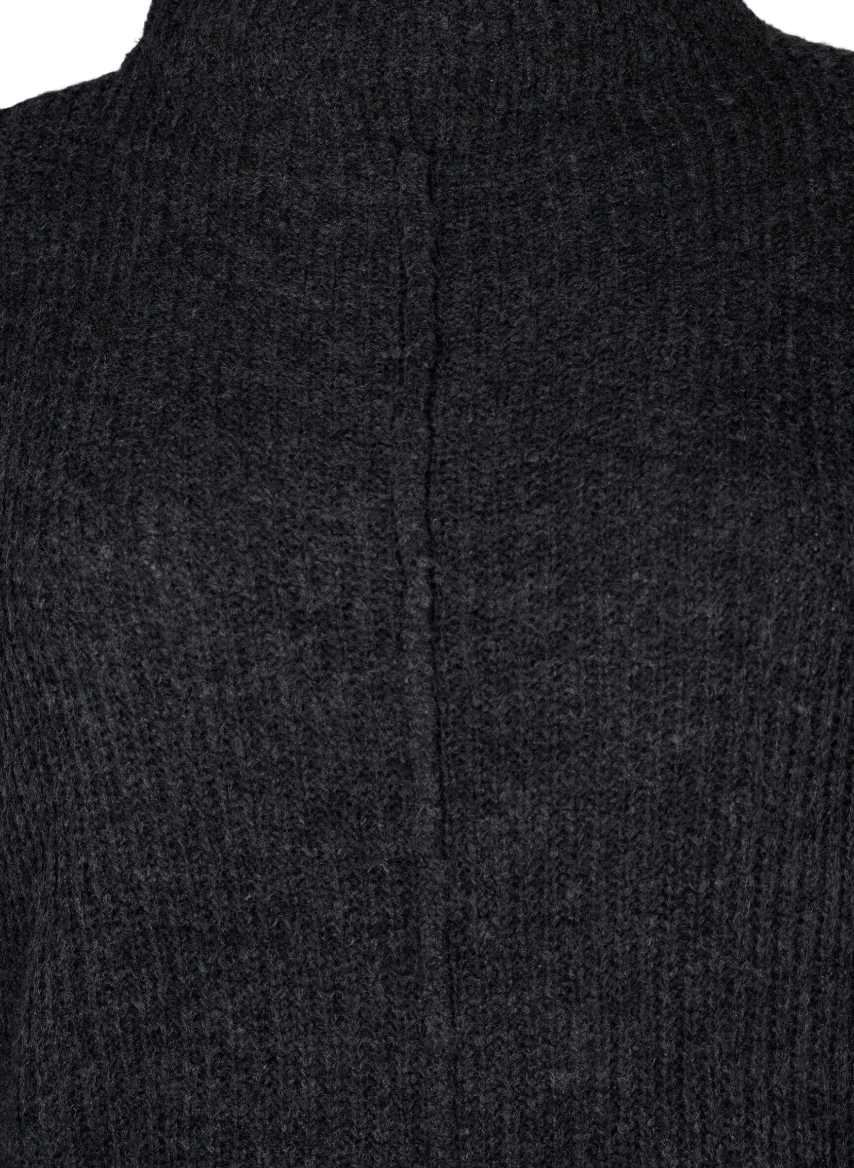 Langes, übergroßes Strickkleid mit Schlitz