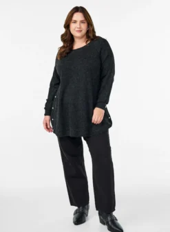 Lange Strickbluse mit Kugelknöpfen