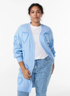 Lange Strickjacke mit Ton-in-Ton-Herzen