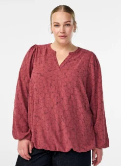Langärmelige Bluse mit Blumenstickerei