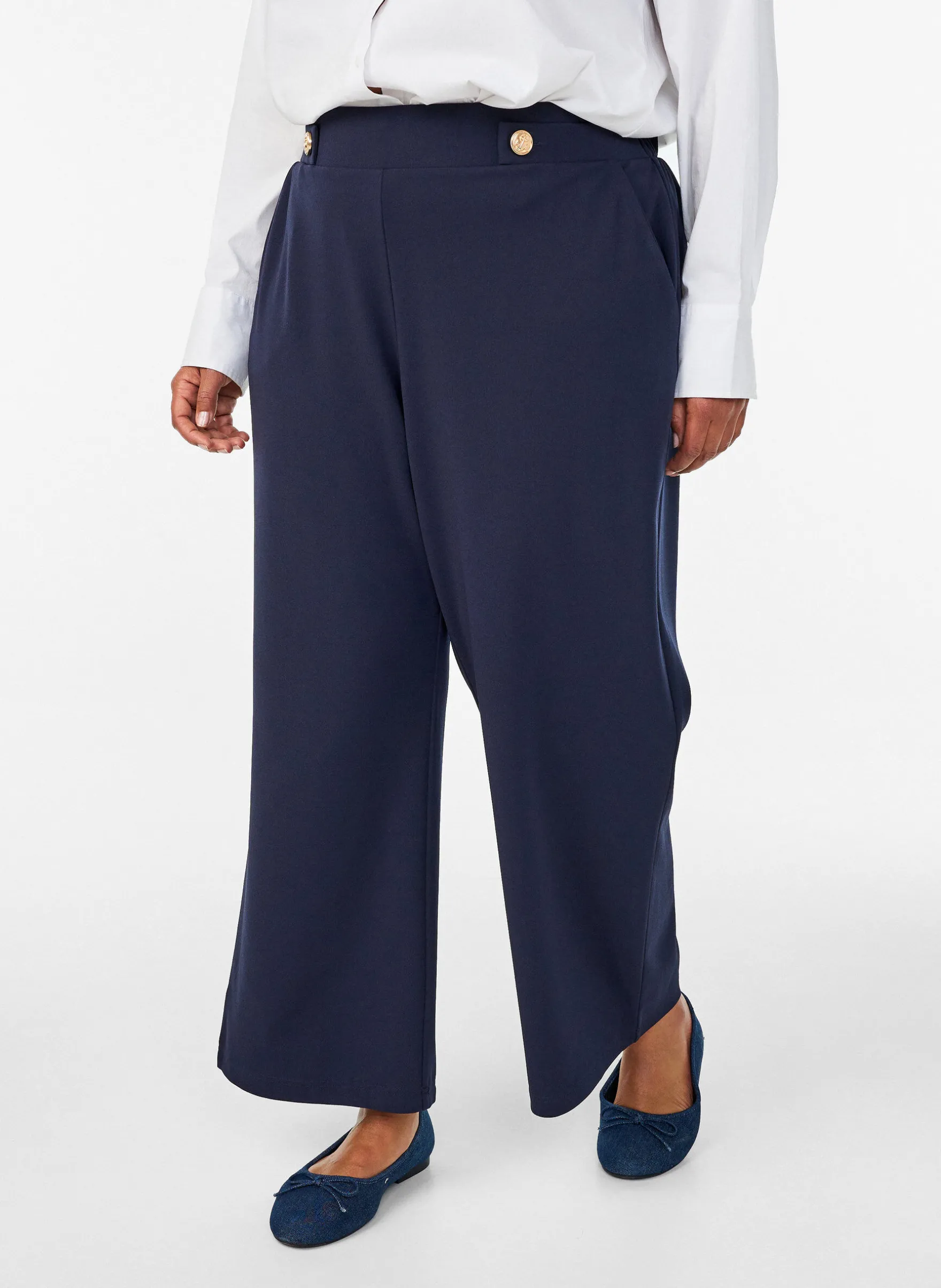 Lockere Hose mit Taschen