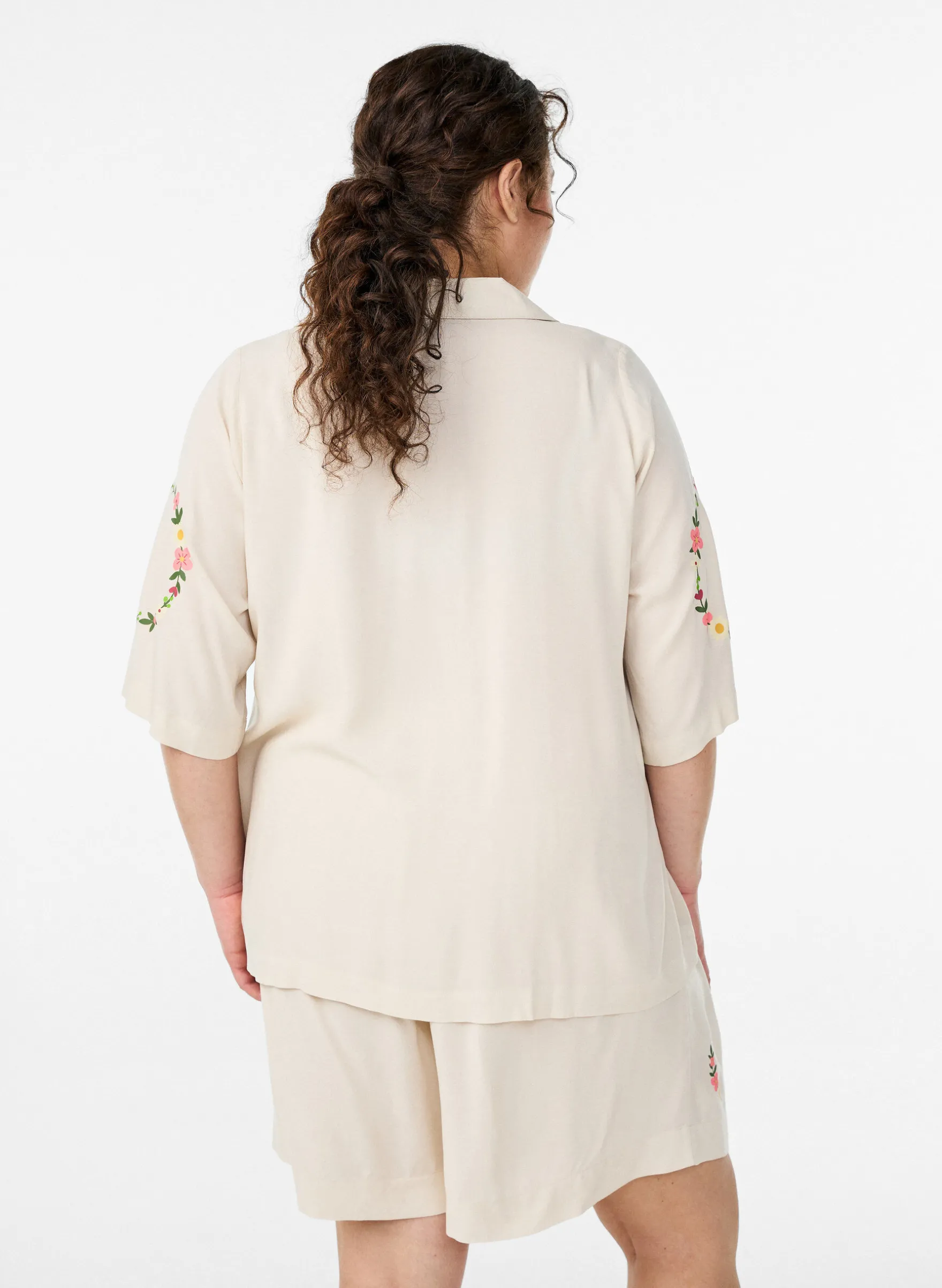 Lockere Pyjamashorts aus Viskose mit hoher Taille