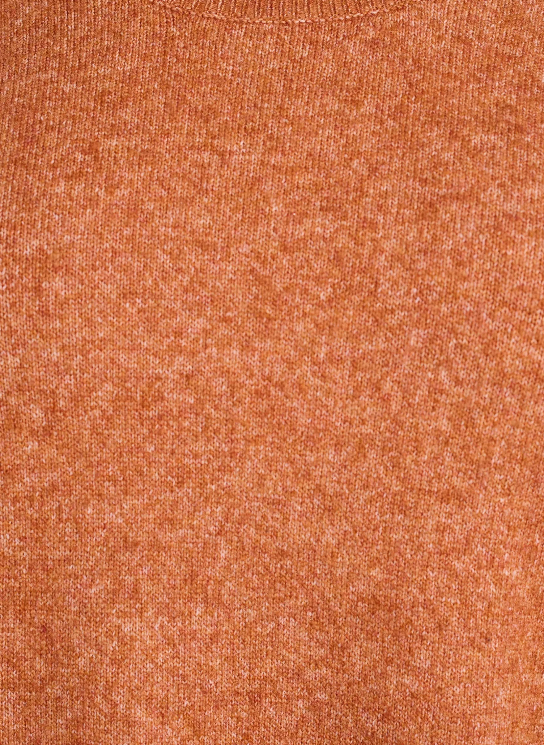 Lockerer Strickpullover mit Kontrastnähten