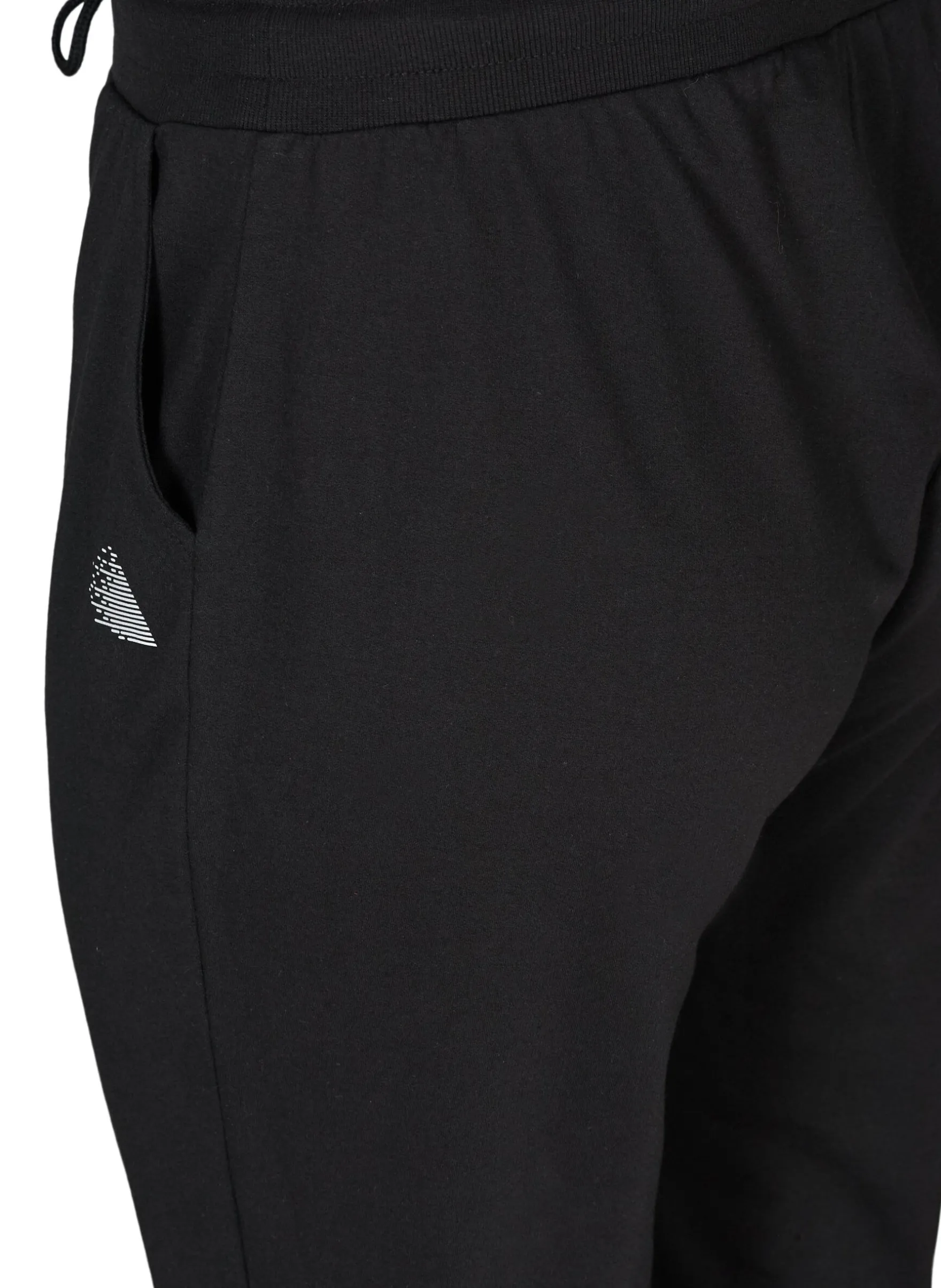 Lockere Trainingshose mit Taschen