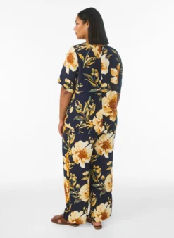 Lockere Viskosehose mit Print