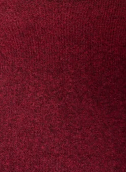 Locker sitzende Strickshirt mit kurzen Ärmeln
