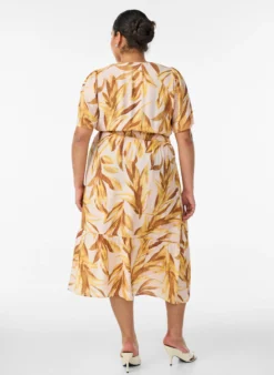 Midikleid aus Viskose mit Blattmuster und gesmokter Taille
