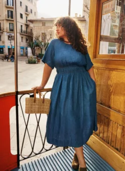 Midikleid in Jeans-Optik mit Gummizug in der Taille