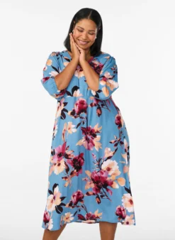 Midikleid mit geblümtem Print und 3/4-Ärmeln