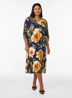 Midikleid mit geblümtem Print und 3/4-Ärmeln