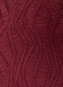 Midikleid mit gewellter Struktur und langen Ärmeln