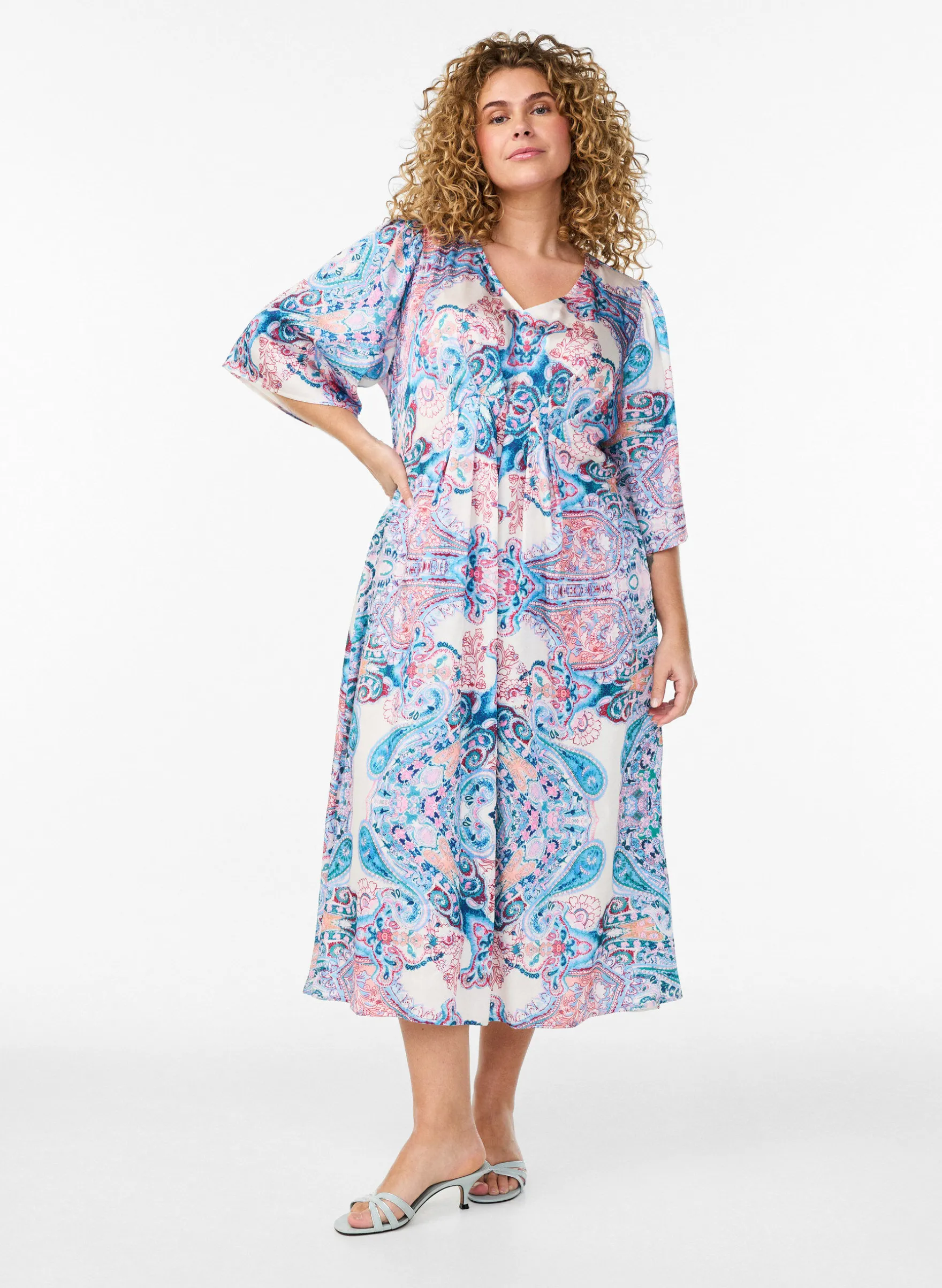 Midikleid mit Paisleymuster und Satin-Optik