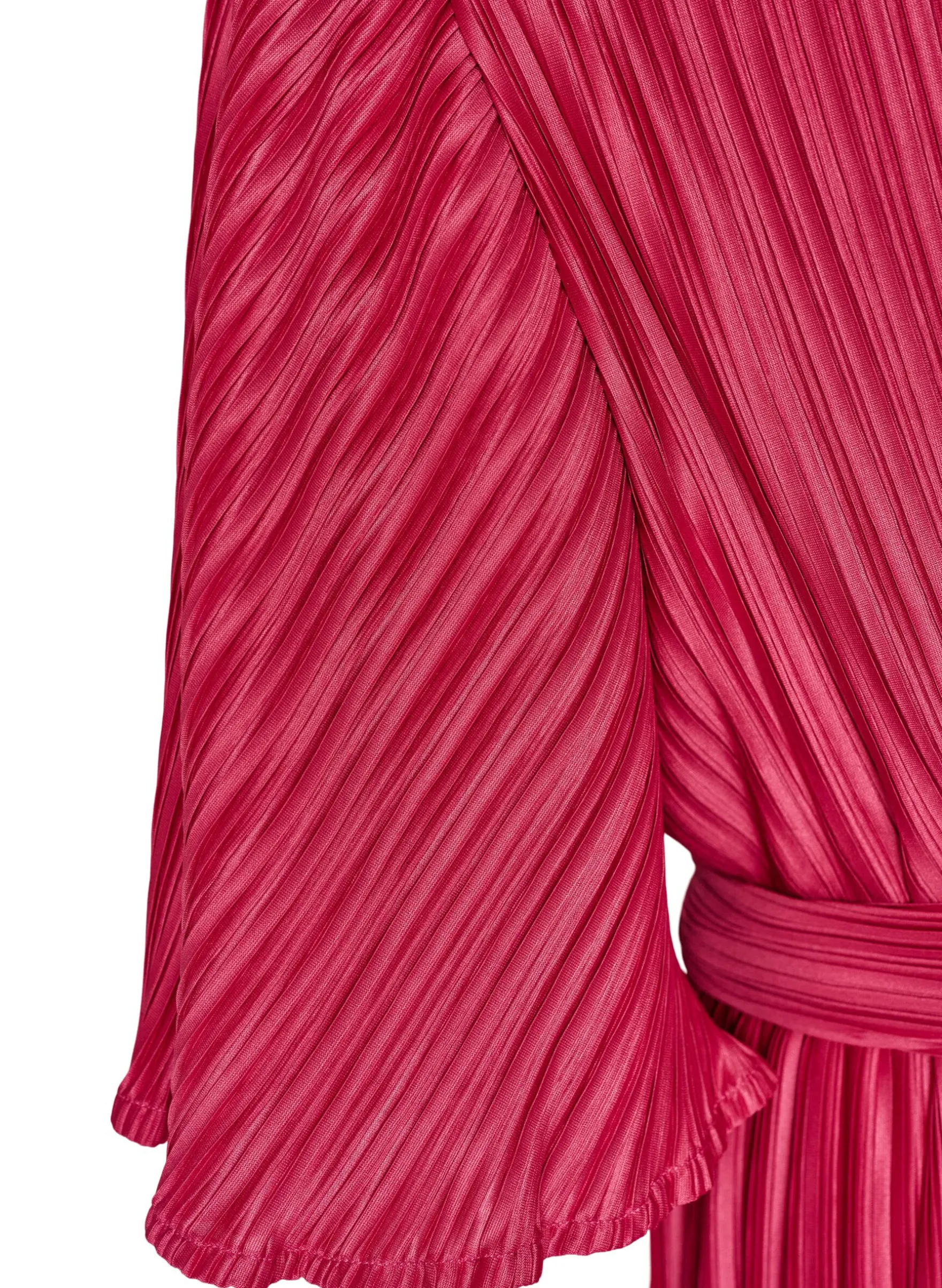 Midikleid mit Plisseefalten und Fledermausärmeln
