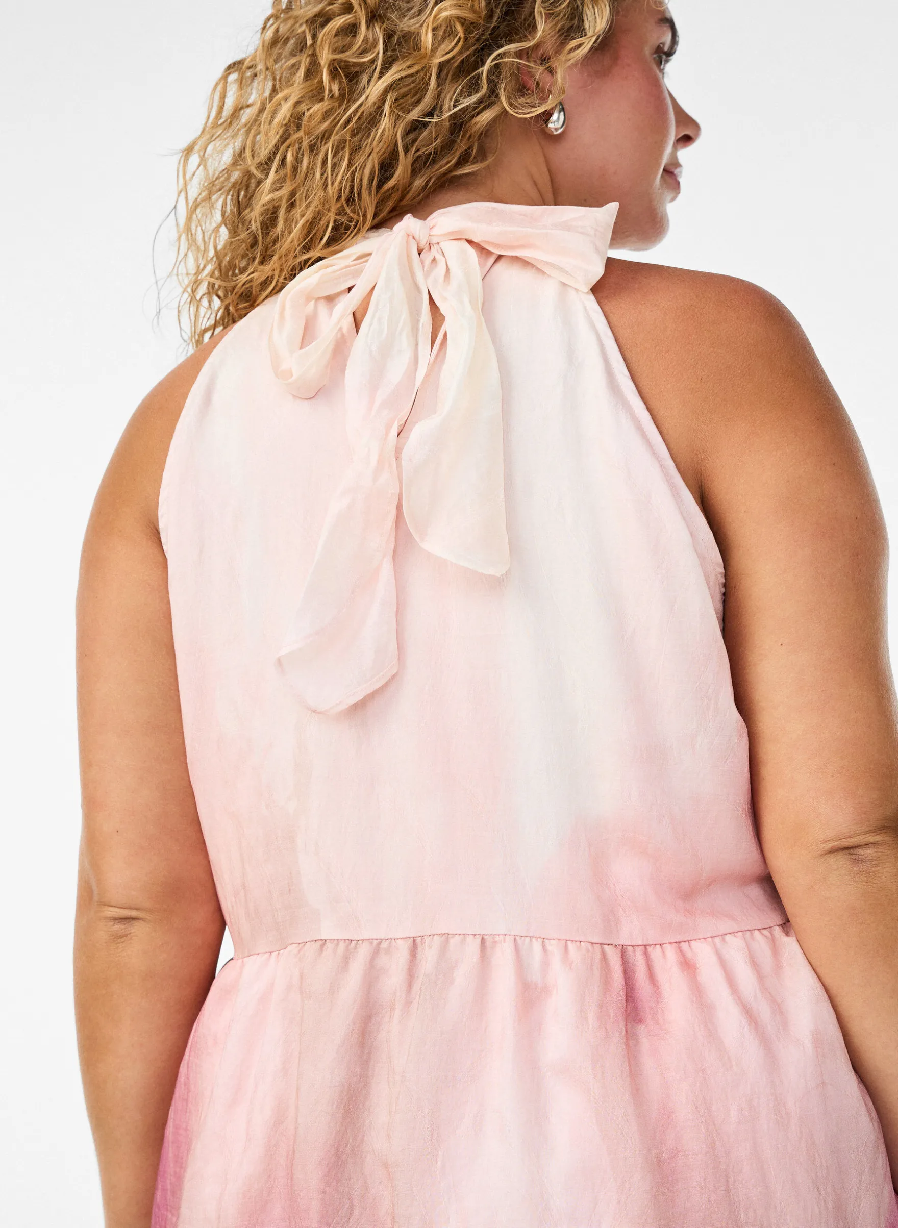 Midi-Neckholderkleid