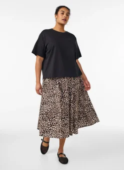 Midi-Rock in A-Linie mit Leo-Print