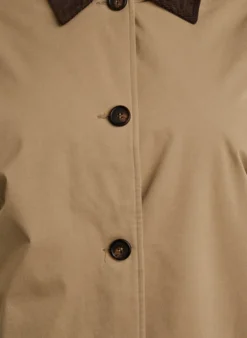 Mittellange Jacke mit Cordkragen