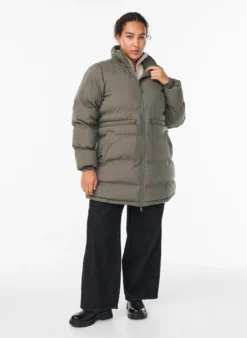 Mittellange Pufferjacke mit verstellbarer Taille