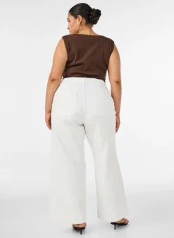 Myra Jeans mit hoher Taille und weiter Passform