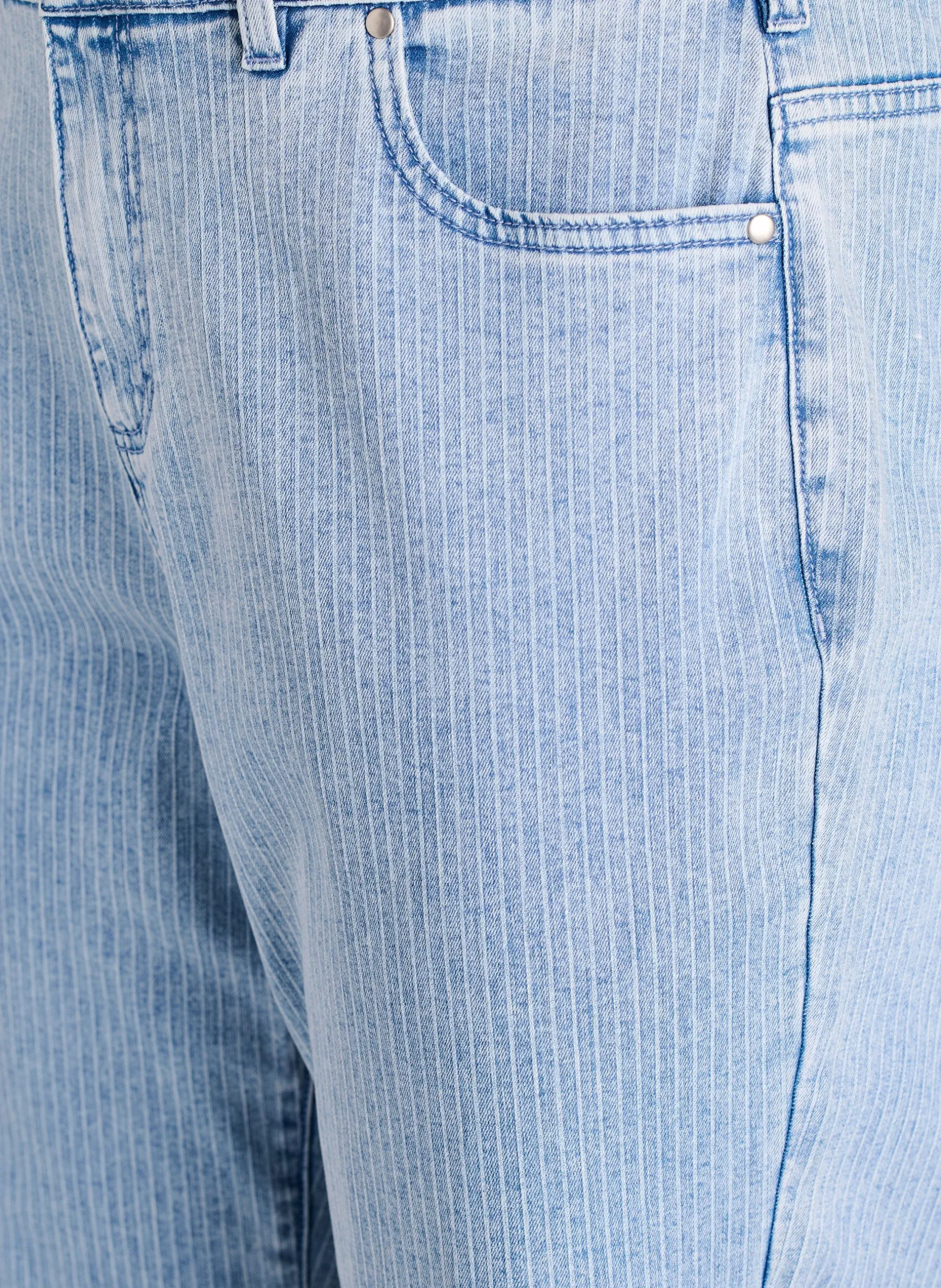 Nadelstreifen-Jeans Kiana mit gerader Passform