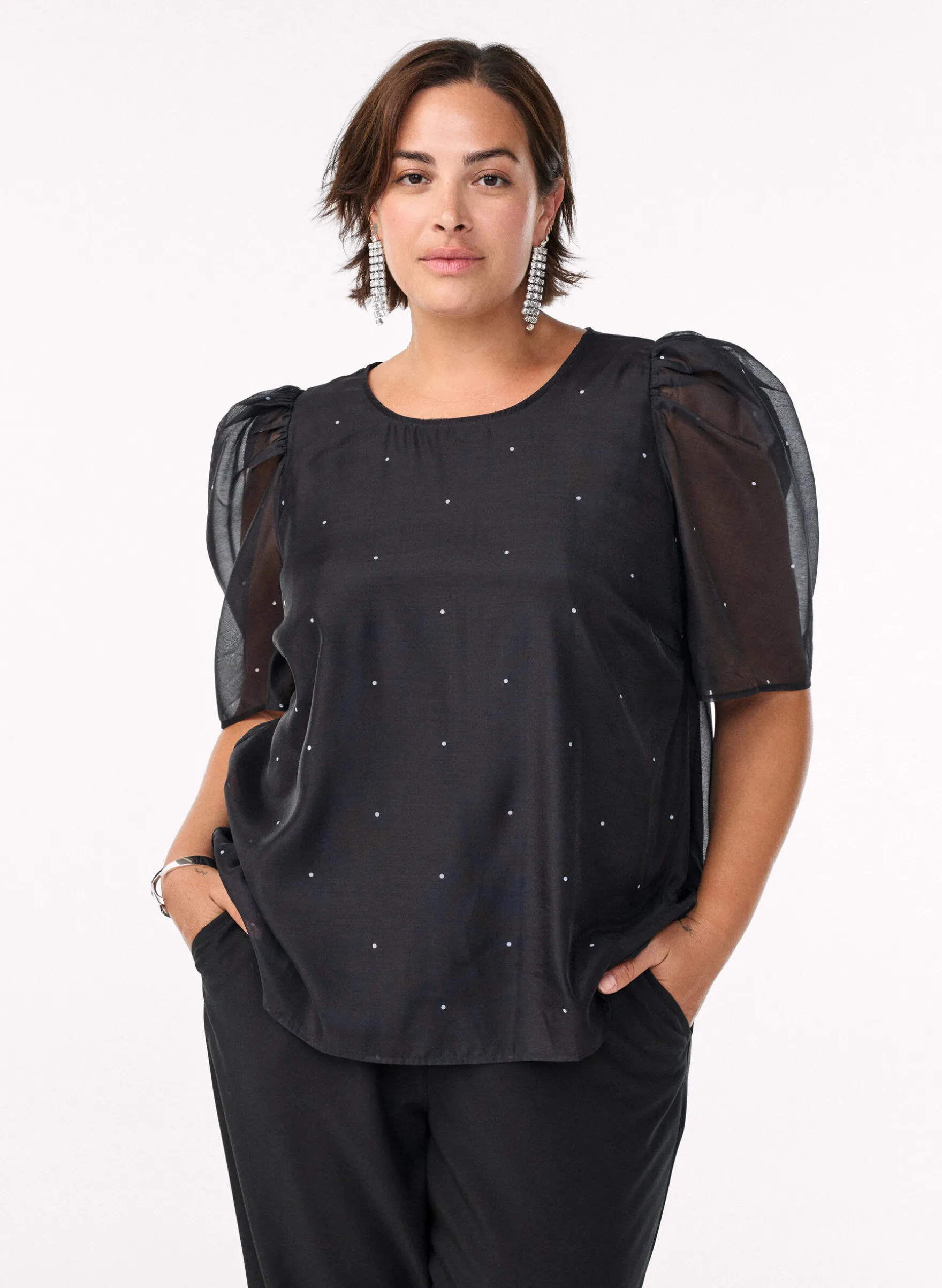 Partybluse in Organza-Optik mit Punkten