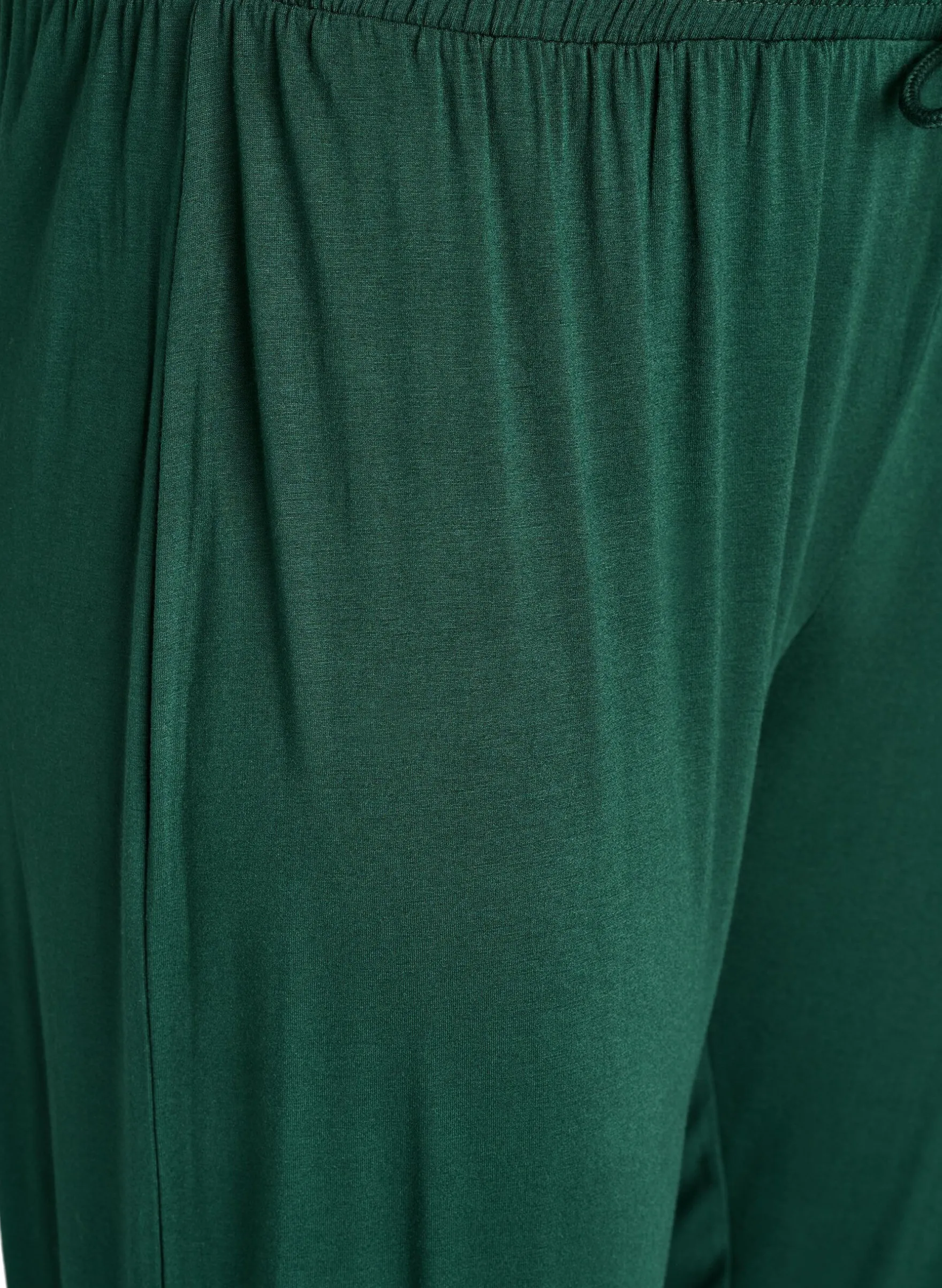 Pyjamahose mit Spitzen und hoher Taille