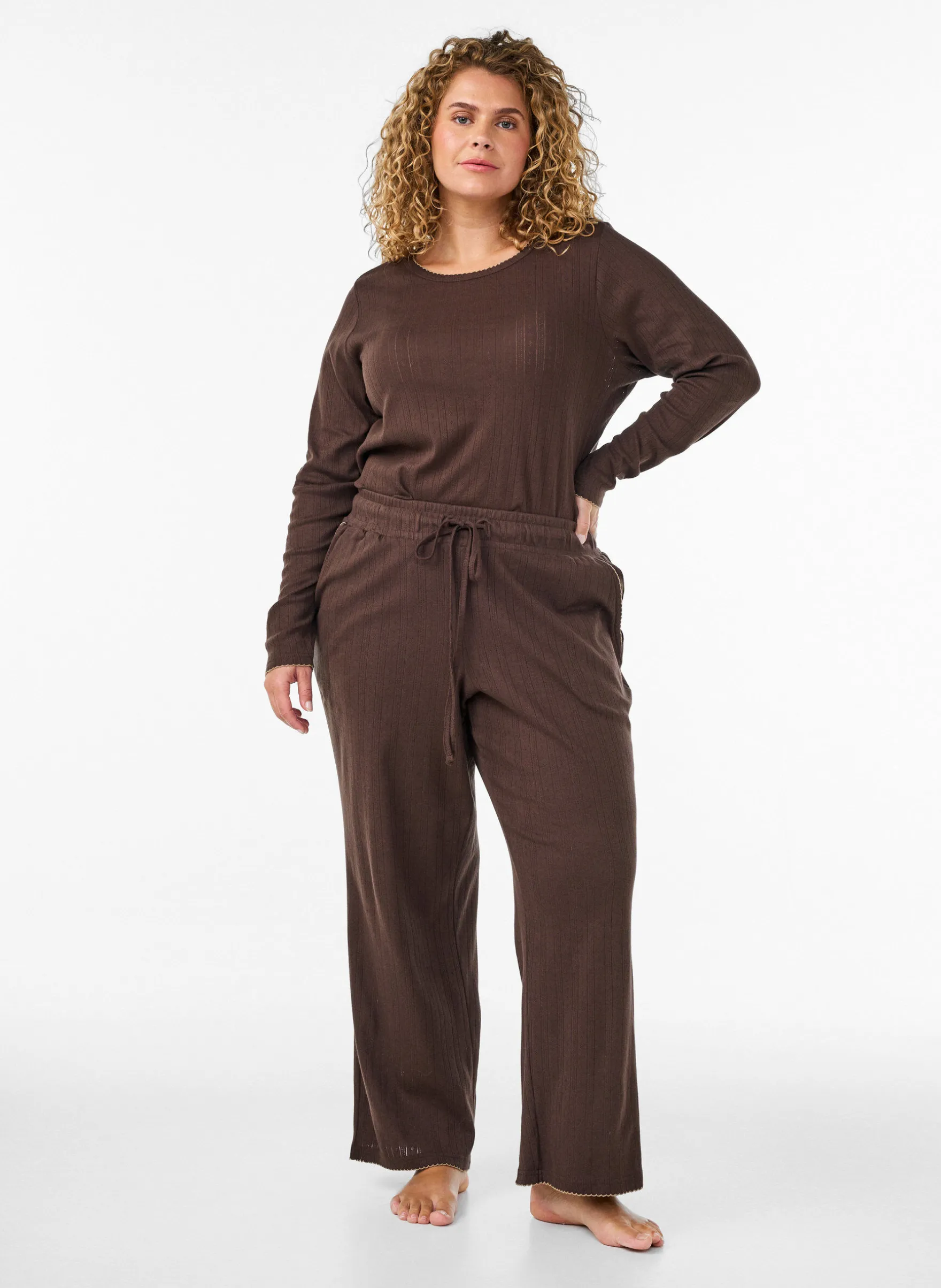 Pyjamaoberteil aus Bio-Baumwolle mit Lochstickerei