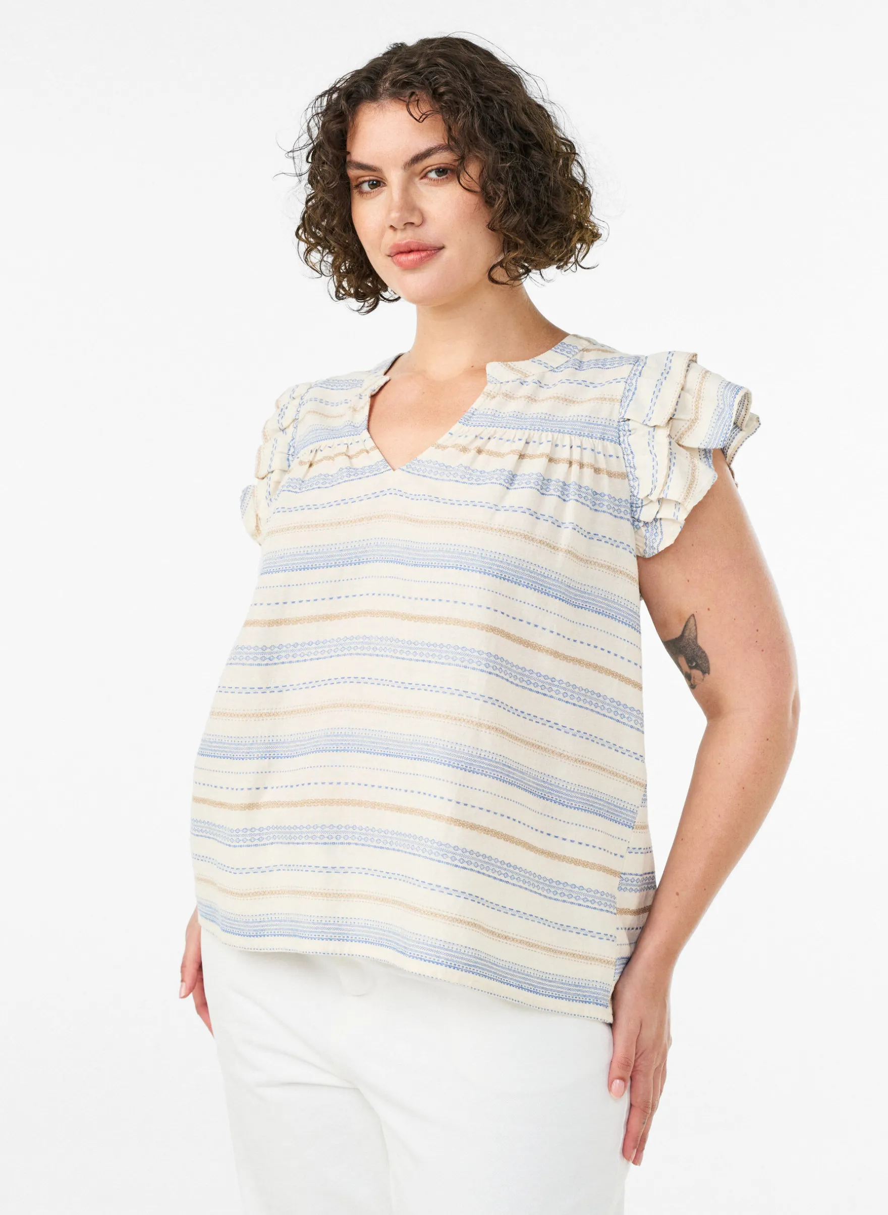 Ärmellose Bluse mit Rüschen und gemusterten Streifen