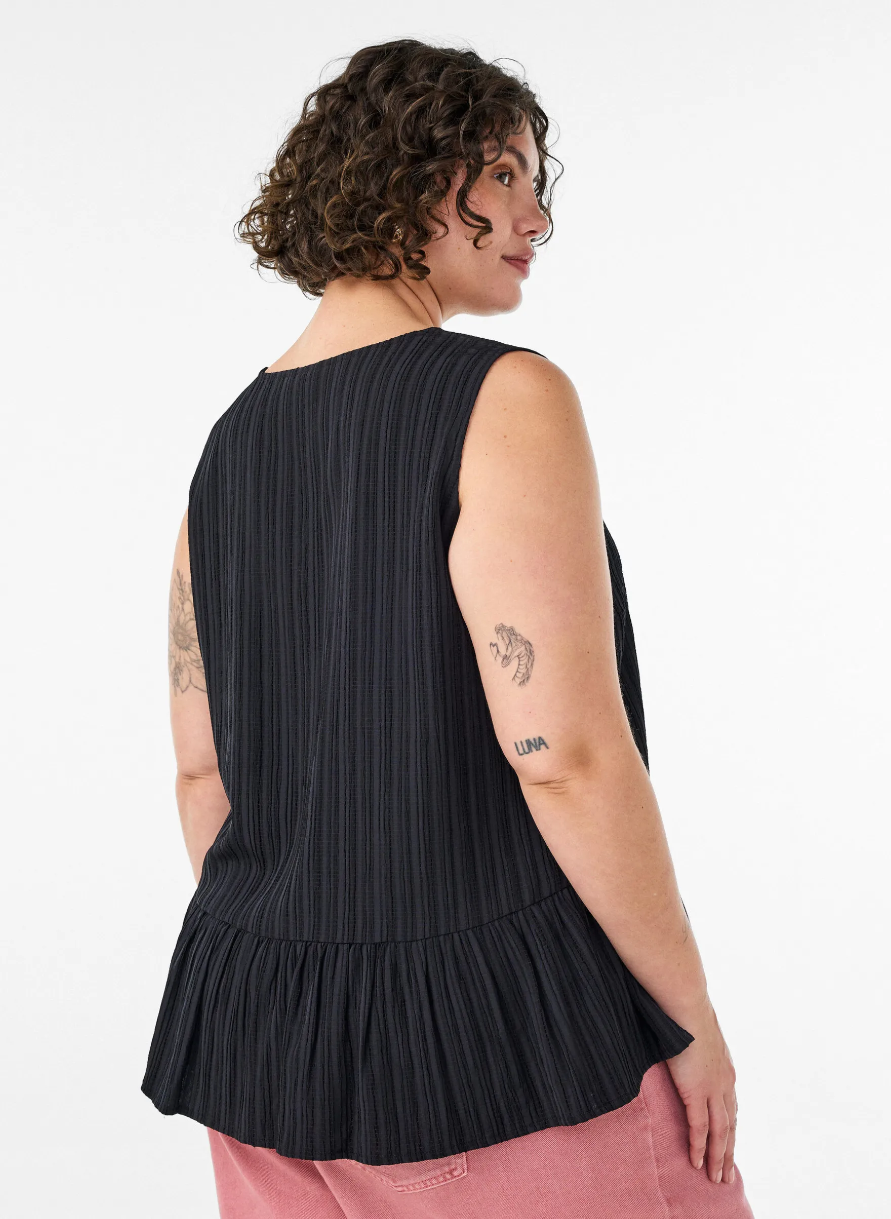 Ärmellose Bluse mit Struktur und Bindeband