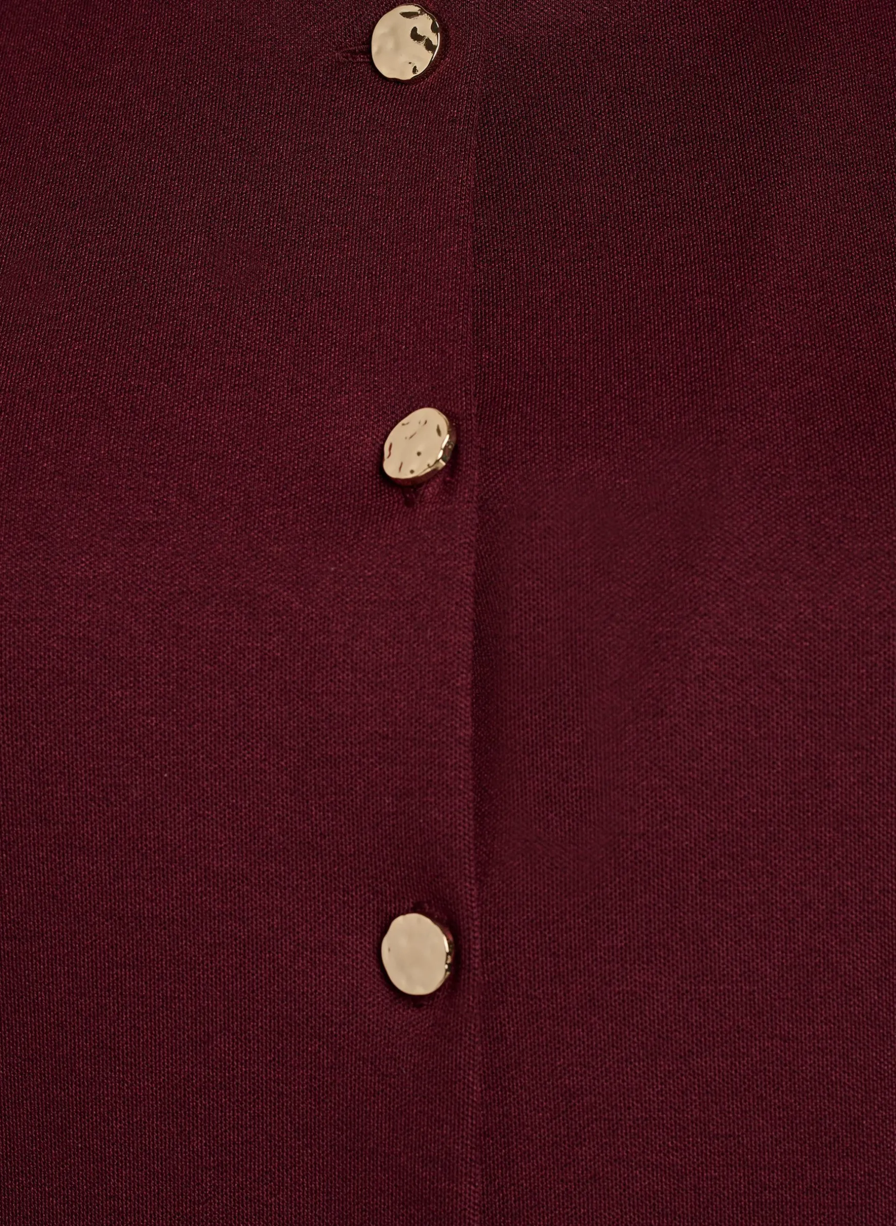 Ärmellose Bluse mit Zierknöpfen