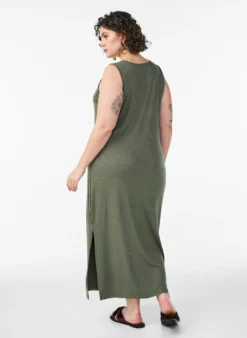 Ärmelloses geripptes Kleid aus Viskose
