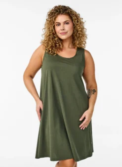 Ärmelloses Kleid in A-Linie