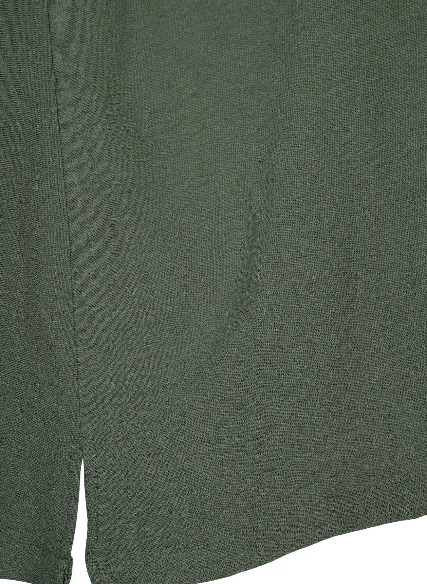 Ärmelloses Oberteil mit Faltendetails