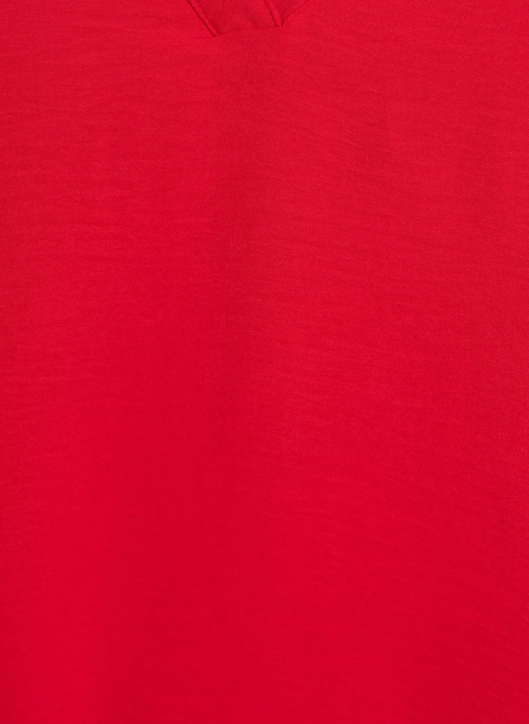 Ärmelloses Oberteil mit Faltendetails