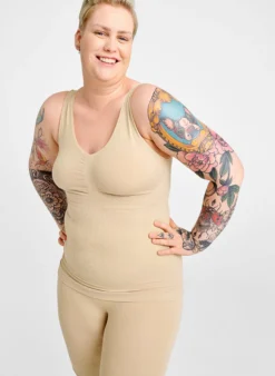 Shapewear Top mit breiten Trägern