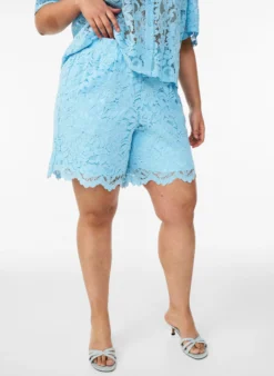Shorts aus Spitze mit hoher Taille und Taschen