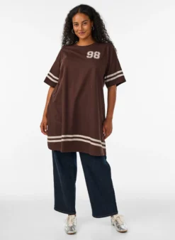 Short t-shirt dress with sporty details