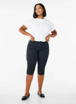 Slim Fit Capri-Jeans mit Taschen