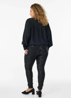 Slim-fit-Hose mit Schlangenmuster