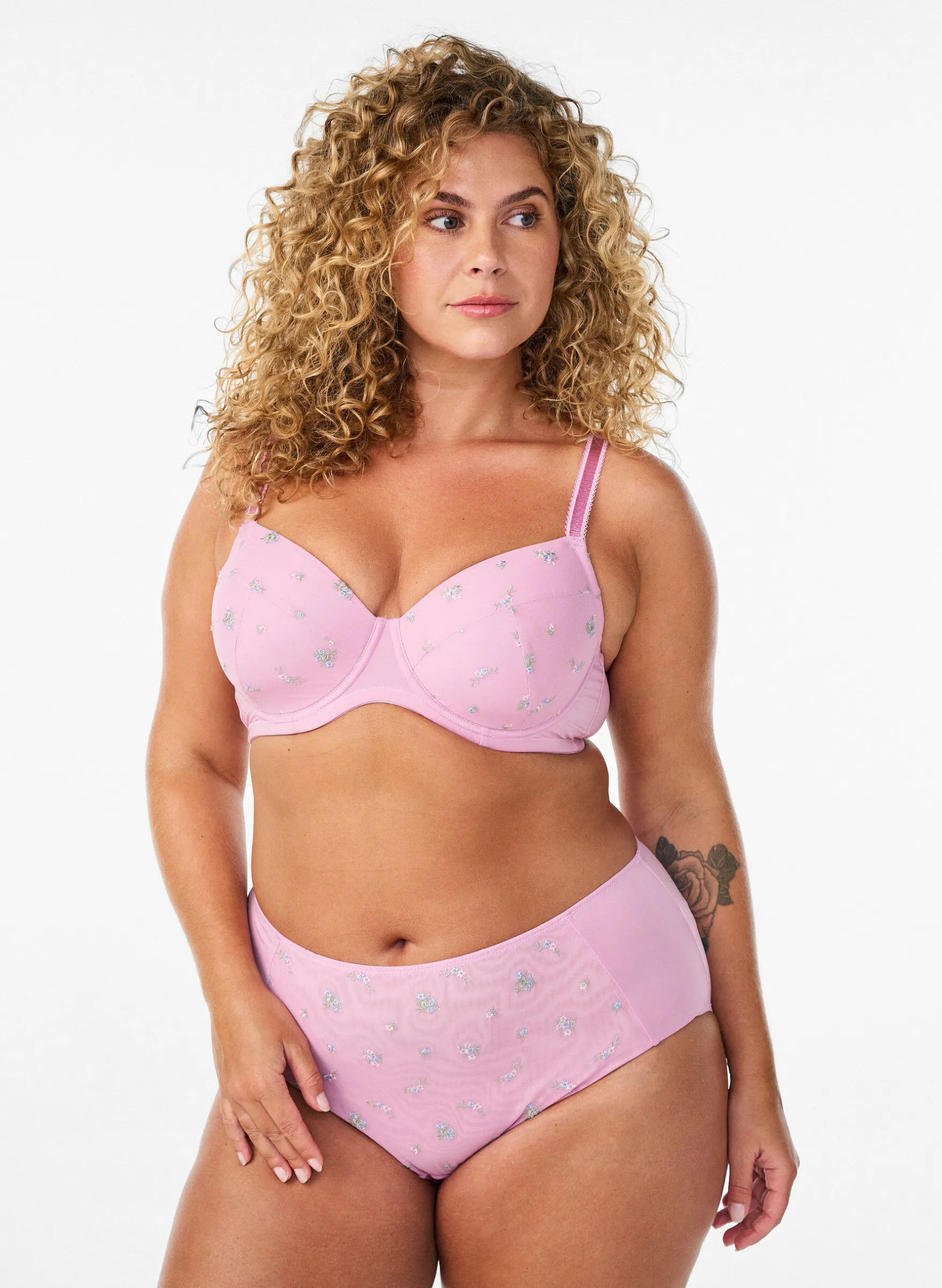 Slip aus Mikrofaser mit Mesh und Blumenstickerei