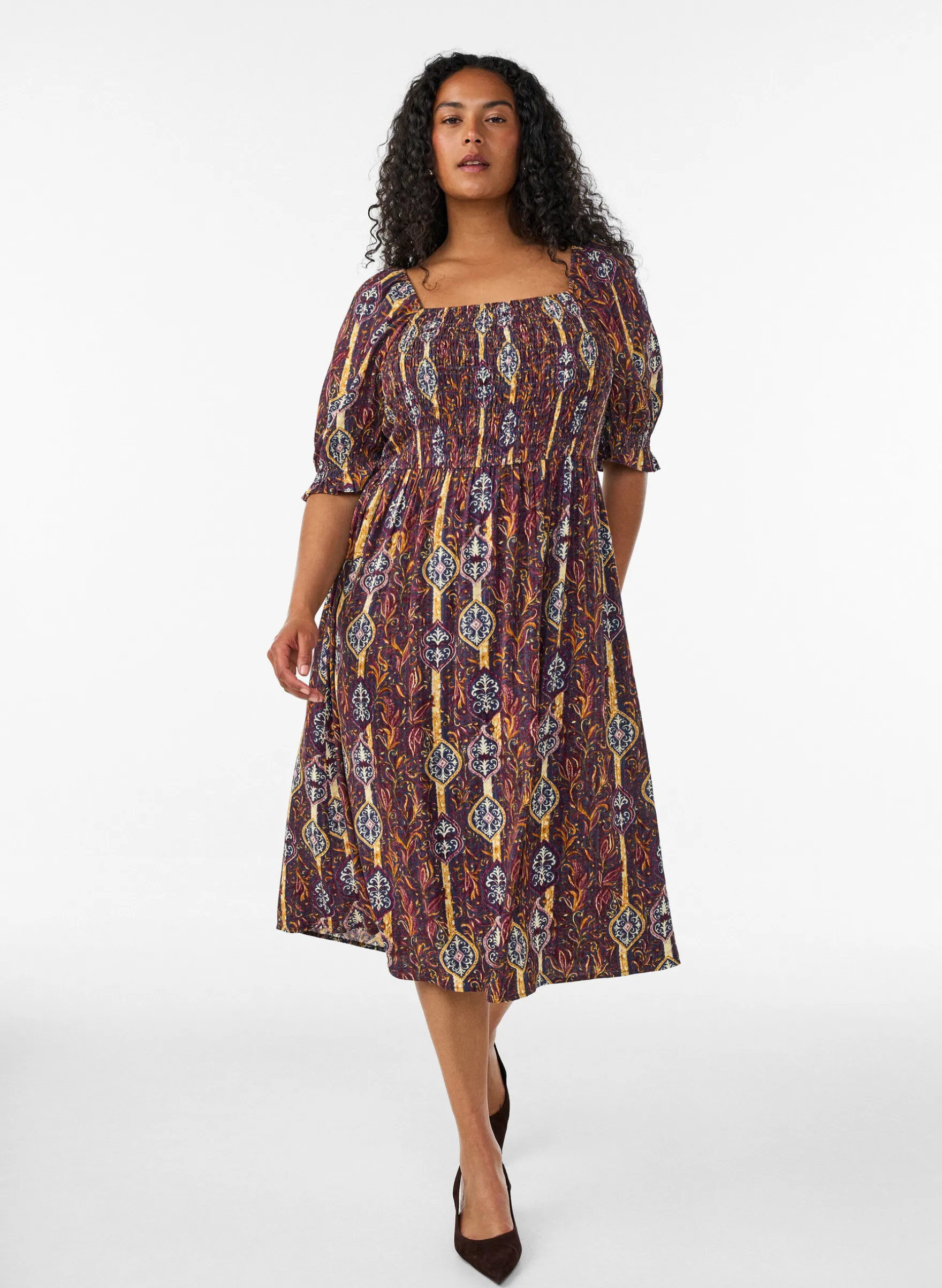 Sommerkleid aus Viskose mit Paisleymuster