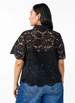 Spitzen blusenshirt mit perlenknöpfen