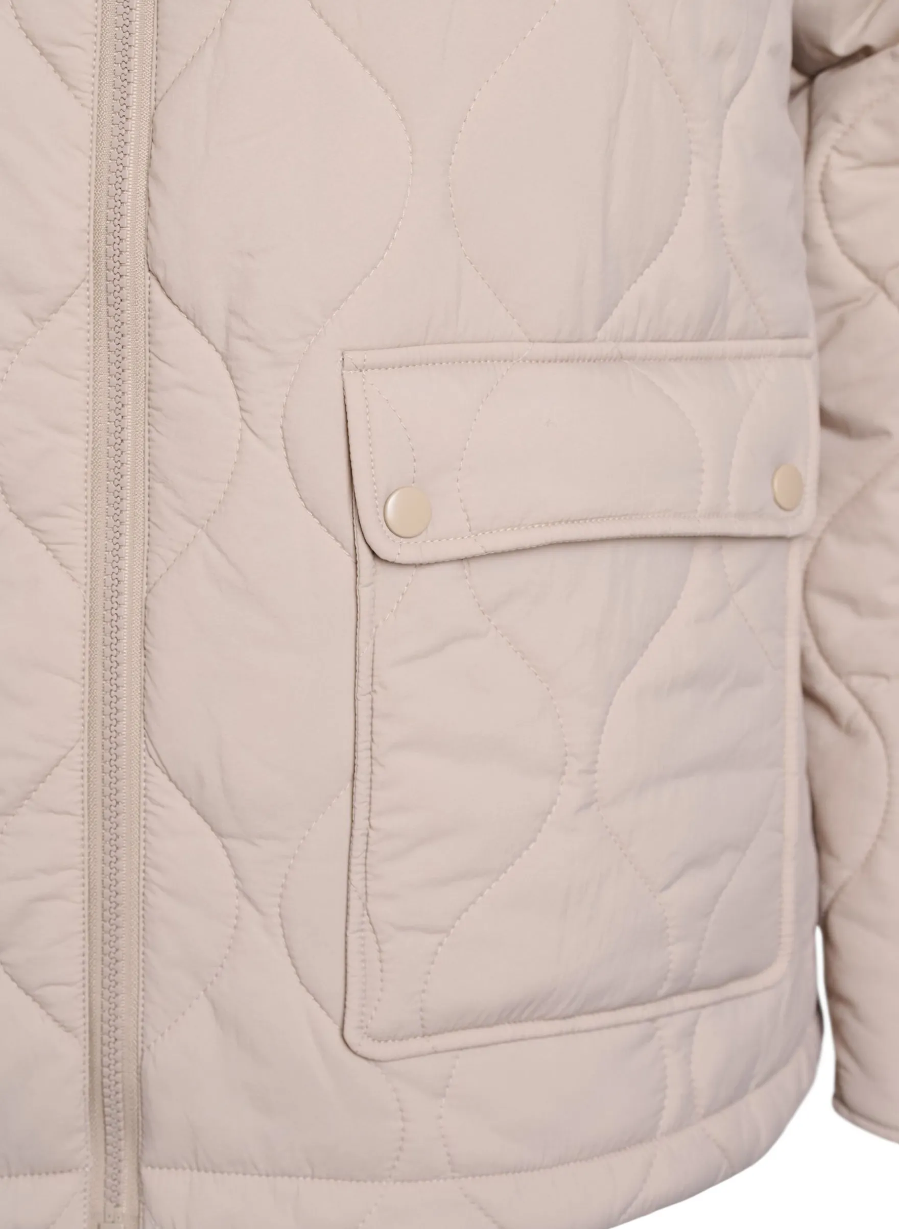 Steppjacke mit Kapuze und Taschen