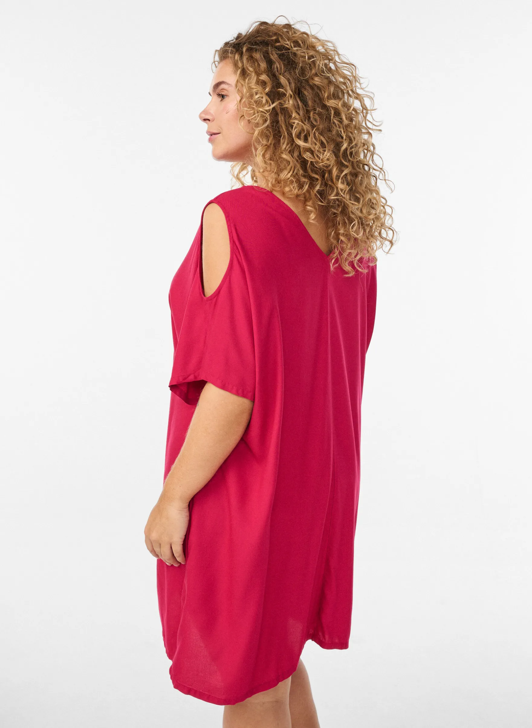 Strandkleid aus Viskose mit Schulterdetail