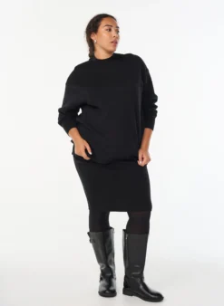 Strickbluse mit hohem Kragen