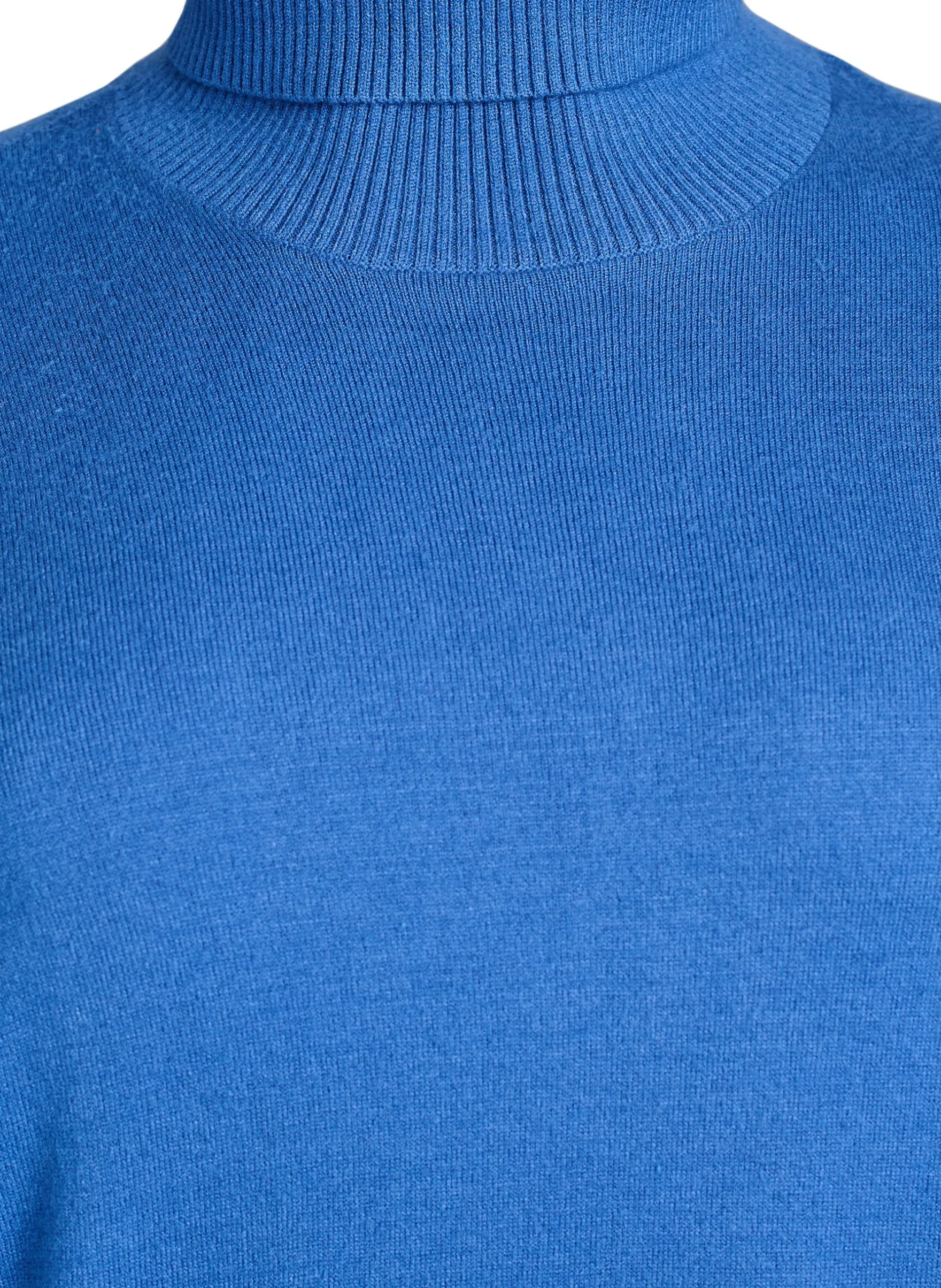 Strickbluse mit Rollkragen und seitlichen Knöpfen