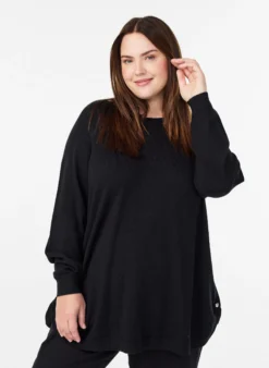 Strickbluse mit seitlichen Knöpfen