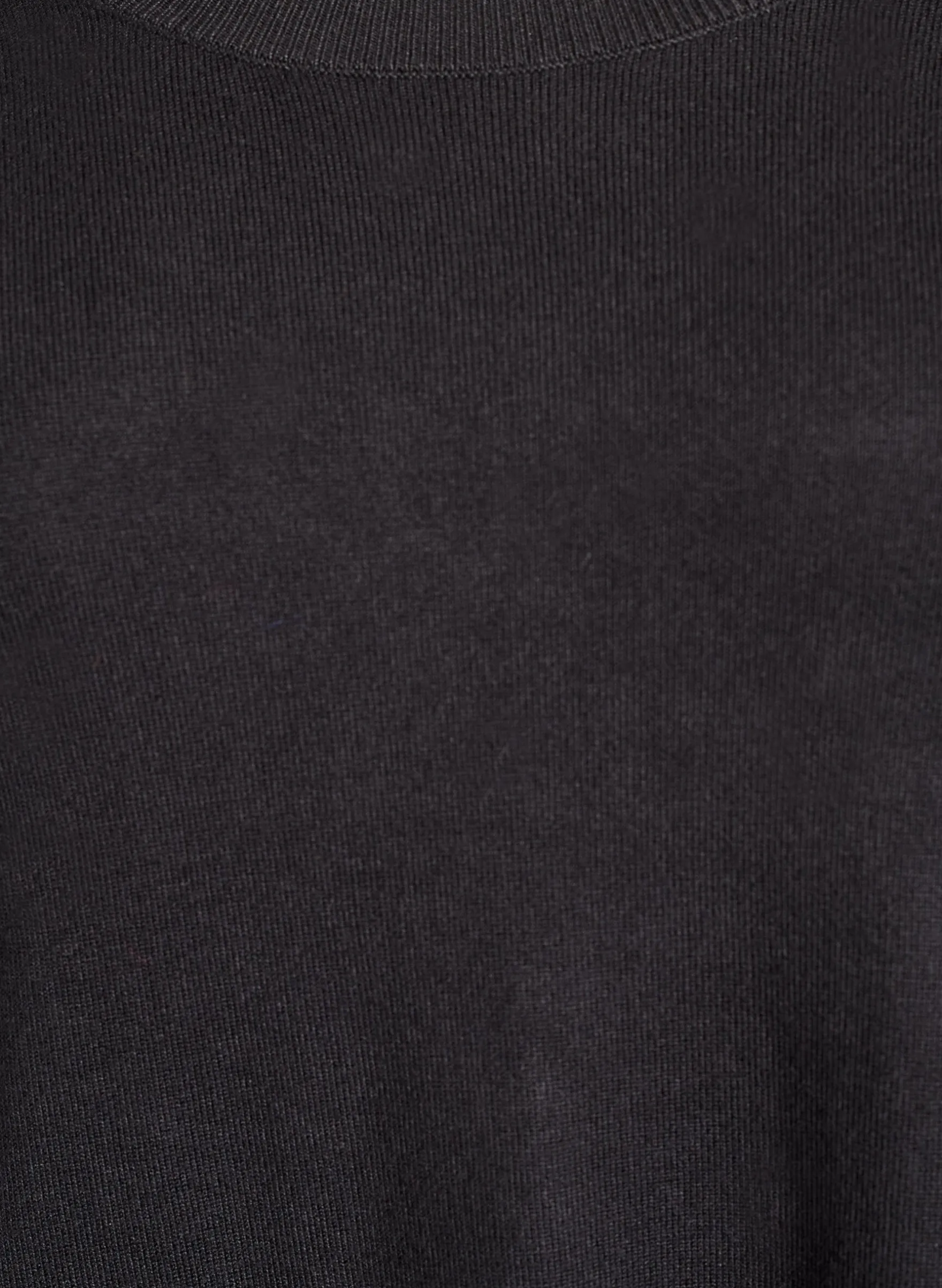 Strickbluse mit seitlichen Knöpfen