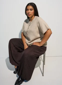 Strickjacke mit kurzen Ärmeln